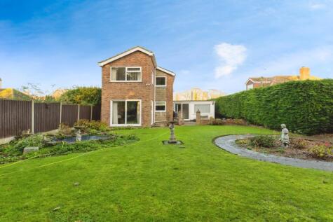 Walton Road, Kirby-le-Soken, Frinton-on-Sea, Essex, CO13