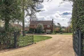 High Trees, Great Heath Road, North Elmham NR20 5EY