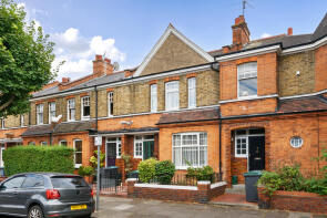 4, Hewitt Avenue, Wood Green, London N22 6QD
