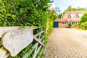 Wenlock House, Unnamed Road From A4 To Stockcross, Stockcross, Newbury RG20 8LH