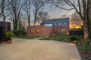 Milvus, Mount Hermon Road, Andover SP11 7EW