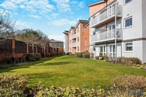 Flat 3, Benedict Court, Western Avenue, Newbury RG14 1AR
