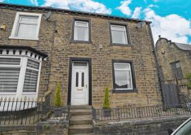 214, Stainland Road, Halifax HX4 9AJ