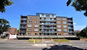 1, 13 Stokes House, Sutherland Avenue, Bexhill-on-sea TN39 3QT