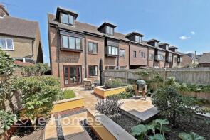 6, Finns Villas, Luton Road, Dunstable LU5 6DU