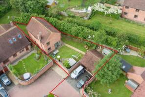9, Hanbury Croft, Bromsgrove B60 4BF