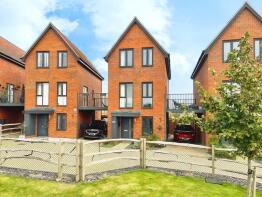 4, Parkland Crescent, Ashford TN23 3TQ