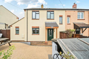 21, Slade Close, Taunton TA4 3TG