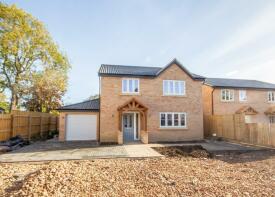 58, Longmeadow, Lode CB25 9HA
