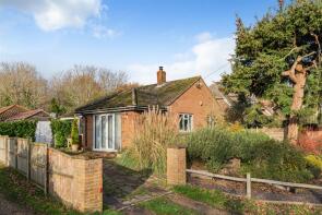 Windrush, Runcton Lane, Chichester PO20 1PT