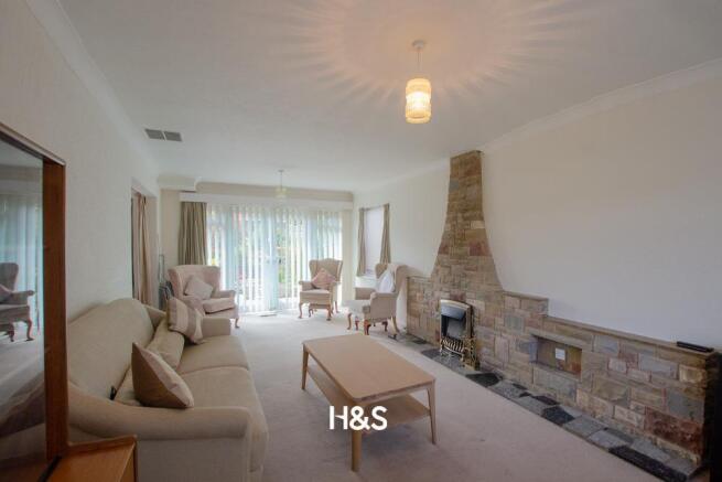 8 Crabmill - Lounge.jpg