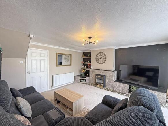 Lundy Close 20 - Living Room .jpg