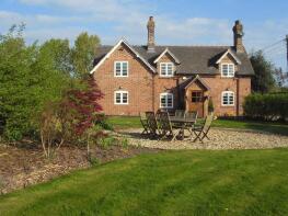 21, Cherrington, Newport TF10 8PJ