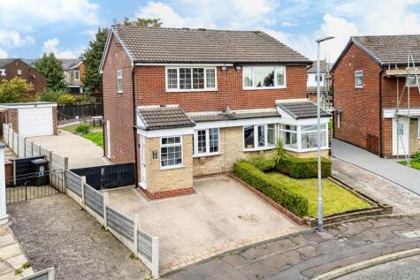 Bower Avenue, Wardle, OL12