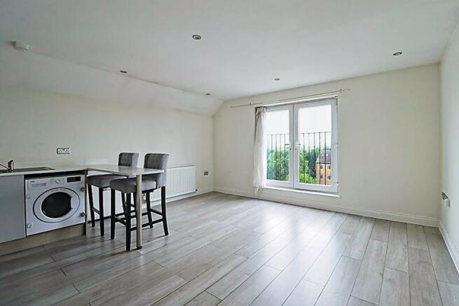 Kitchen / Living Room