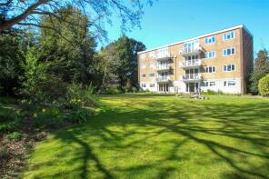9, Admirals Court, Green Lane, Southampton SO31 4LT