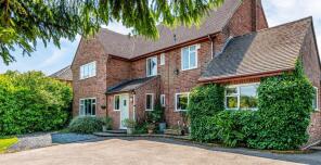 Orchard Mead, Worcester Road, Worcester WR7 4PW