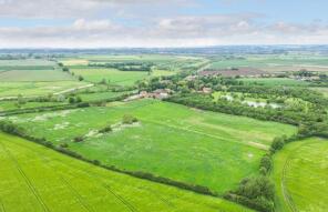 Trout Inn Farm, Driffield Road, Driffield YO25 8NX