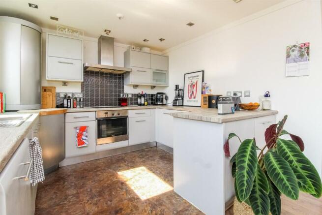 OPEN PLAN LOUNGE/KITCHEN/DINER