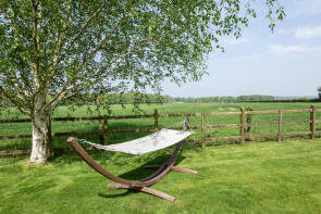 Jockeys, Holt End Lane, Bentworth, Alton GU34 5LF