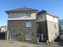 3, Crown Way, Neath SA10 6FD