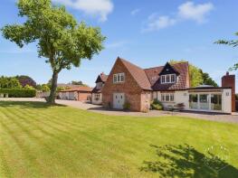 16, Bridle Path Road, Leicester LE9 7SA