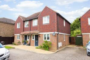3, 94 Bells Court, The Street, Canterbury CT3 3JW