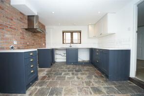 The Cottage, Road From Holly Cottage To Hill View, Bideford EX39 5JY