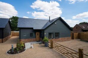 Cedar Barn, Half Moon Lane, Pepperstock, Luton LU1 4LL