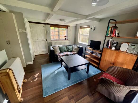 LOUNGE 3