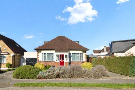 Howletts Lane, Ruislip, HA4