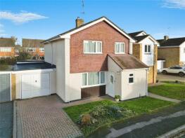 17, Kevins Drive, Yateley GU46 7TL