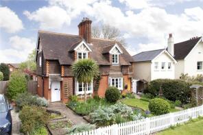 3, Grange Cottages, Upper Green Road, Shipbourne, Tonbridge TN11 9PJ