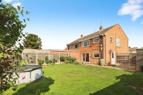 16, St Marys Close, Colchester CO7 8NL