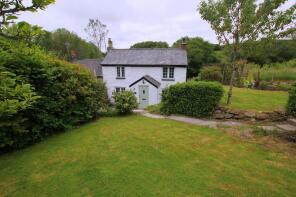 3, Puddle, Road From Loving Lane To Powderham Castle, Lanlivery, Bodmin PL30 5BY