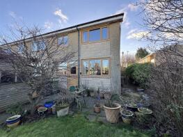 24, Kirklea, Shelley, Huddersfield HD8 8NG