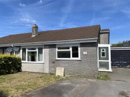 14, Tor View, Tregadillett, Launceston PL15 7HB