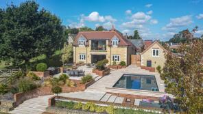 17 The Cottage, Bakers Lane, Towcester NN12 7SF