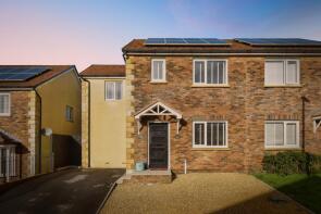 6, Coed Y Dderwen, Cwmgwili, Llanelli SA14 6DZ