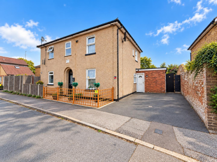 Riverside Place, Stanwell