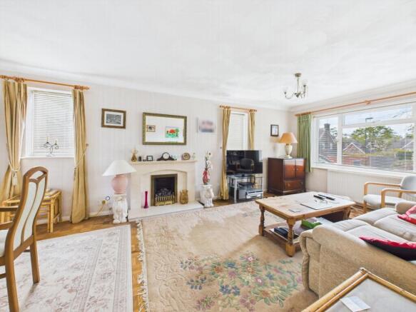 Sitting/Dining Room