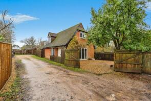 Nuthatch Cottage, Hazel Grove, Southampton SO40 7AJ
