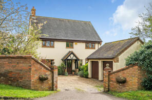 Warner House, Main Street, Buckingham MK18 2AY
