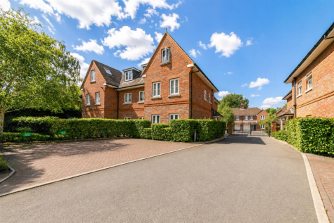 Hurley Close, Banstead
