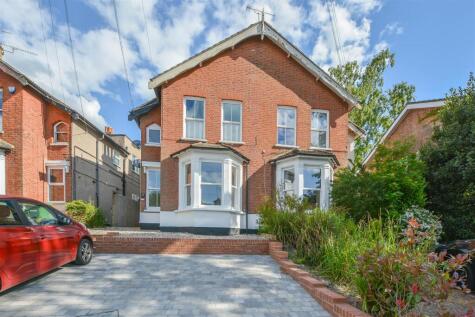 Crescent Road, Warley, Brentwood