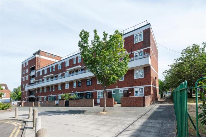 Fellows Court