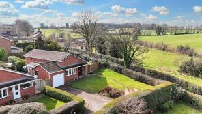 53, Kingfisher Crescent, Fulford, Stoke-on-trent ST11 9QE