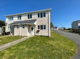16, Stad Bryn Glas, Brynsiencyn, Llanfair Pwllgwyngyll LL61 6RD