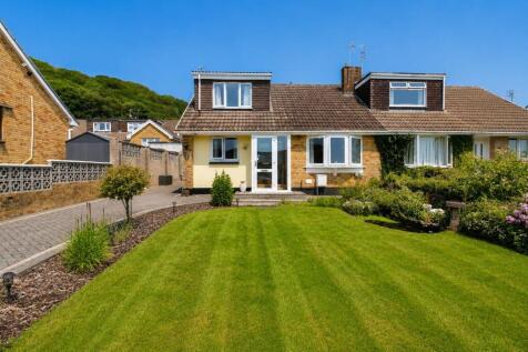 Whiterock Drive, Graigwen, Pontypridd, CF37 2HA
