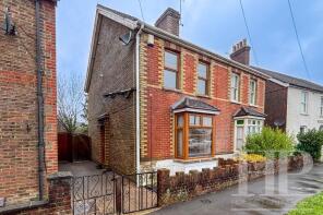 102, Albany Road, West Green, Crawley RH11 7DG